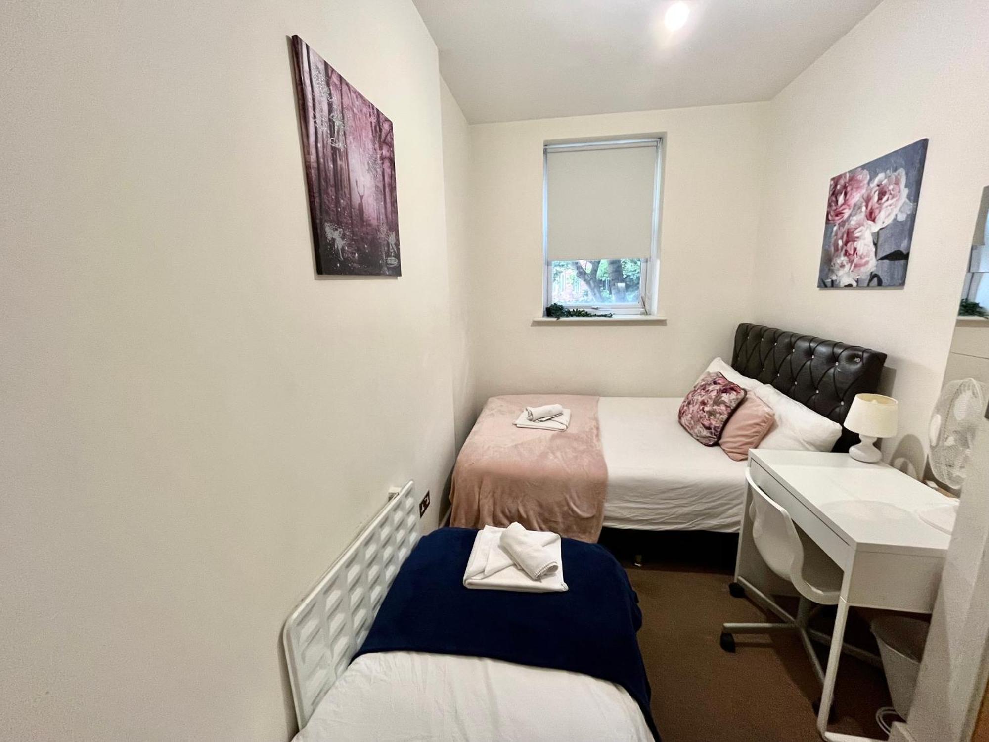 Metropolitan Coziness Private Bedrooms In Euston Station 161 Londres Exterior foto